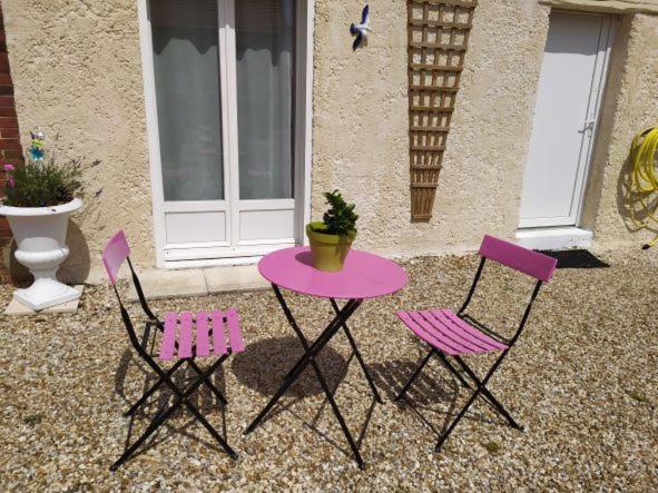 Gite De La Petite Forge Clevilliers Bagian luar foto