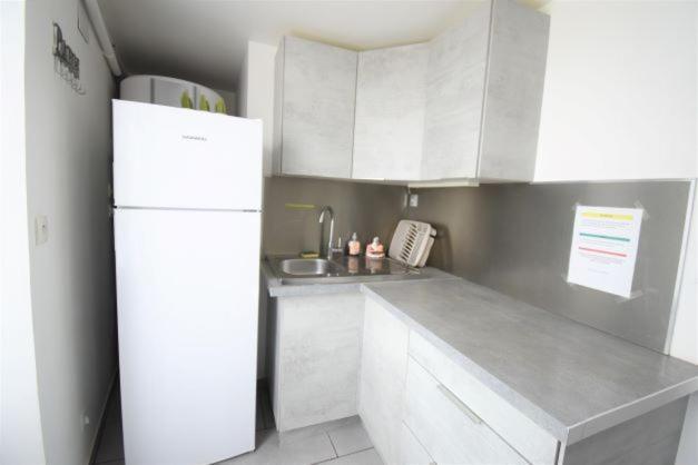 Gite De La Petite Forge Clevilliers Bagian luar foto